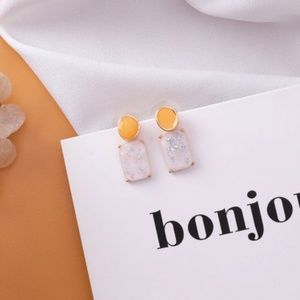 🍊🍑🥕 Orange Cream Stud Earrings